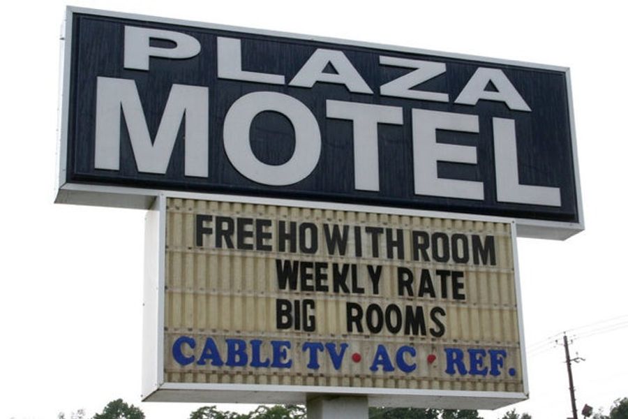 He&#39;s Not A Horny Panderer, He Just Passed By Auburn&#39;s Plaza Motel Last Night