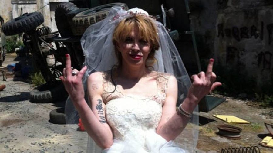Why Courtney Love Hates Jezebel