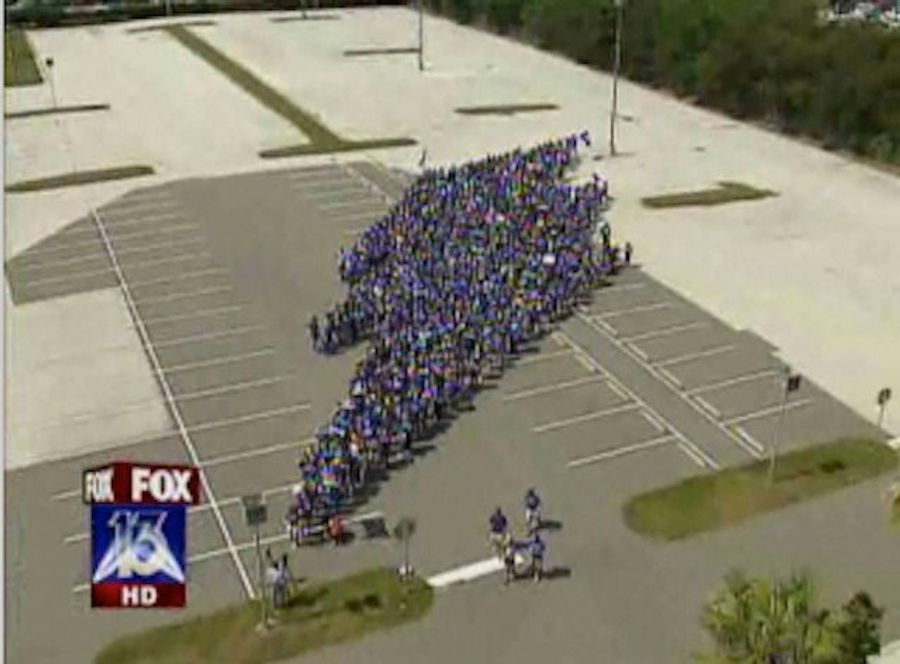 Here&#39;s A Photo Of Every Single Tampa Bay Lightning Fan