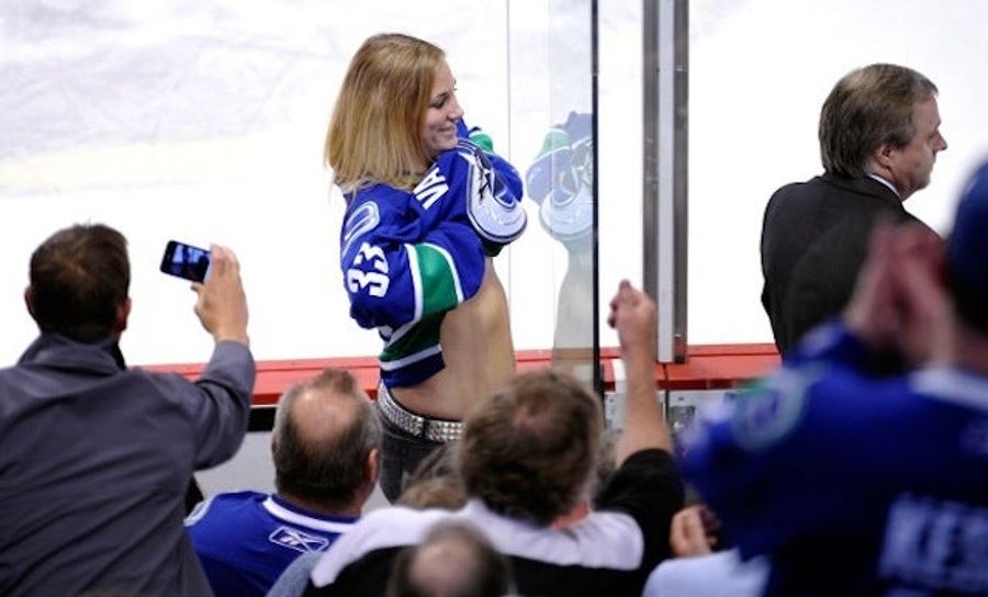 Apparently Hockey Boobs Have A Face