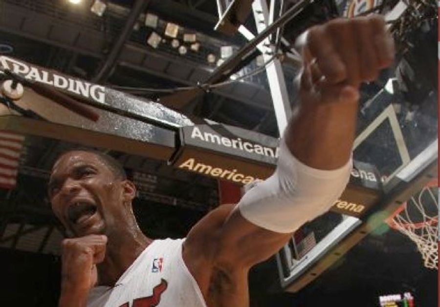 Here's Video Of LeBron James And Delonte West Sharing A Brief But Loving Embrace Last Night