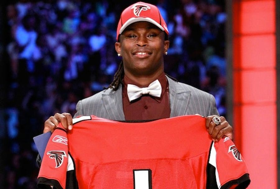 Falcons GM Tries To Justify Julio Jones