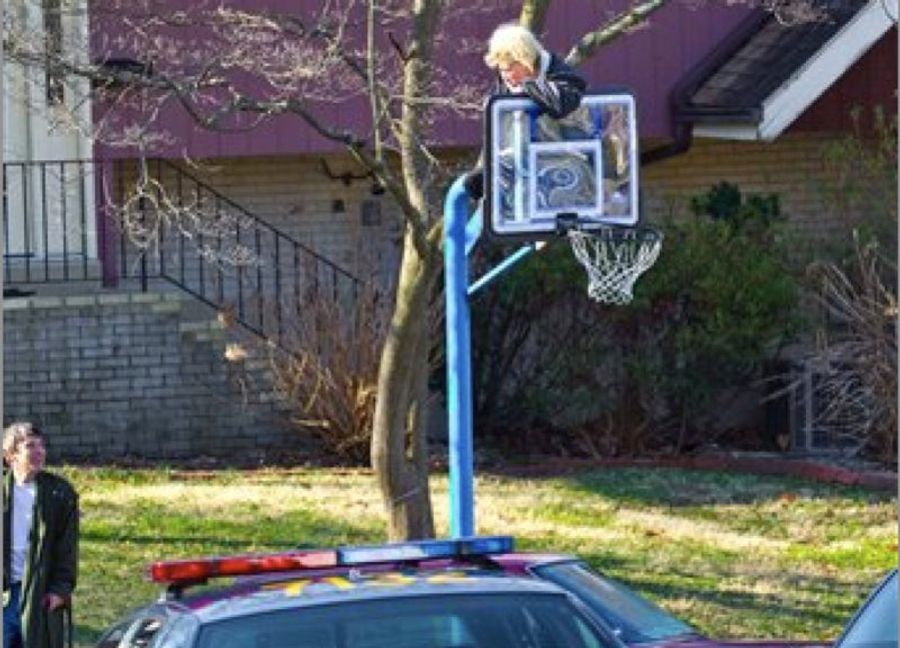 Delaware Mother Climbs A Pole To Protect Her Children&#39;s Right To Play Street Hoops