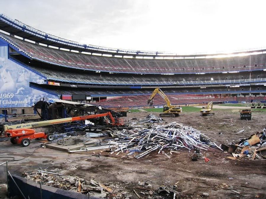 Mets Owners Max Out MLB&#39;s Credit Line, Start Putting Stuff On Their Mom&#39;s Neiman Marcus Card