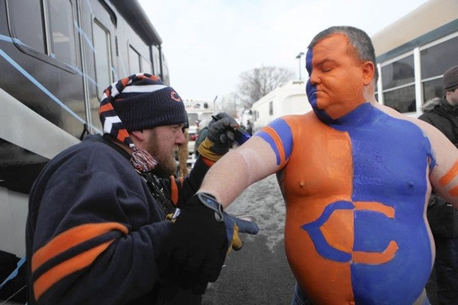 Hardcore 302-Pound Fan Likes Bear-Themed Body Painting