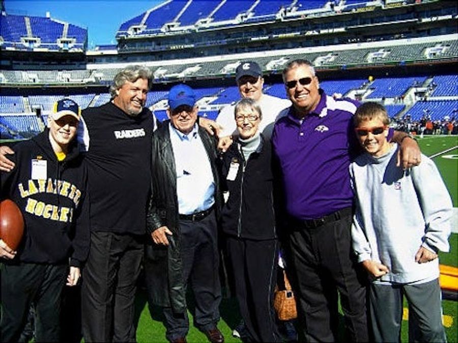 Buddy Ryan Can&#39;t Tell His Sons Apart