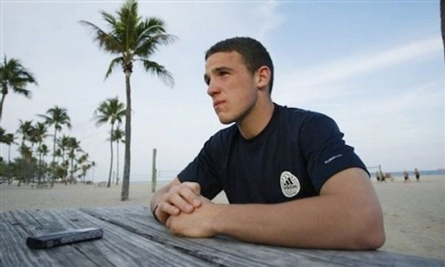 Wayne Rooney&#39;s Brother Drafted By Red Bulls, Seemingly Mocked By Associated Press Photographer