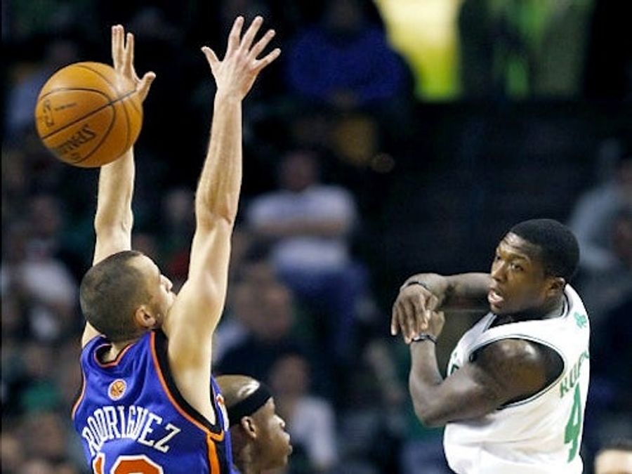 Here&#39;s Your &quot;The Battle For Nate Robinson&#39;s Tiny Soul&quot; Knicks-Celtics Open Thread