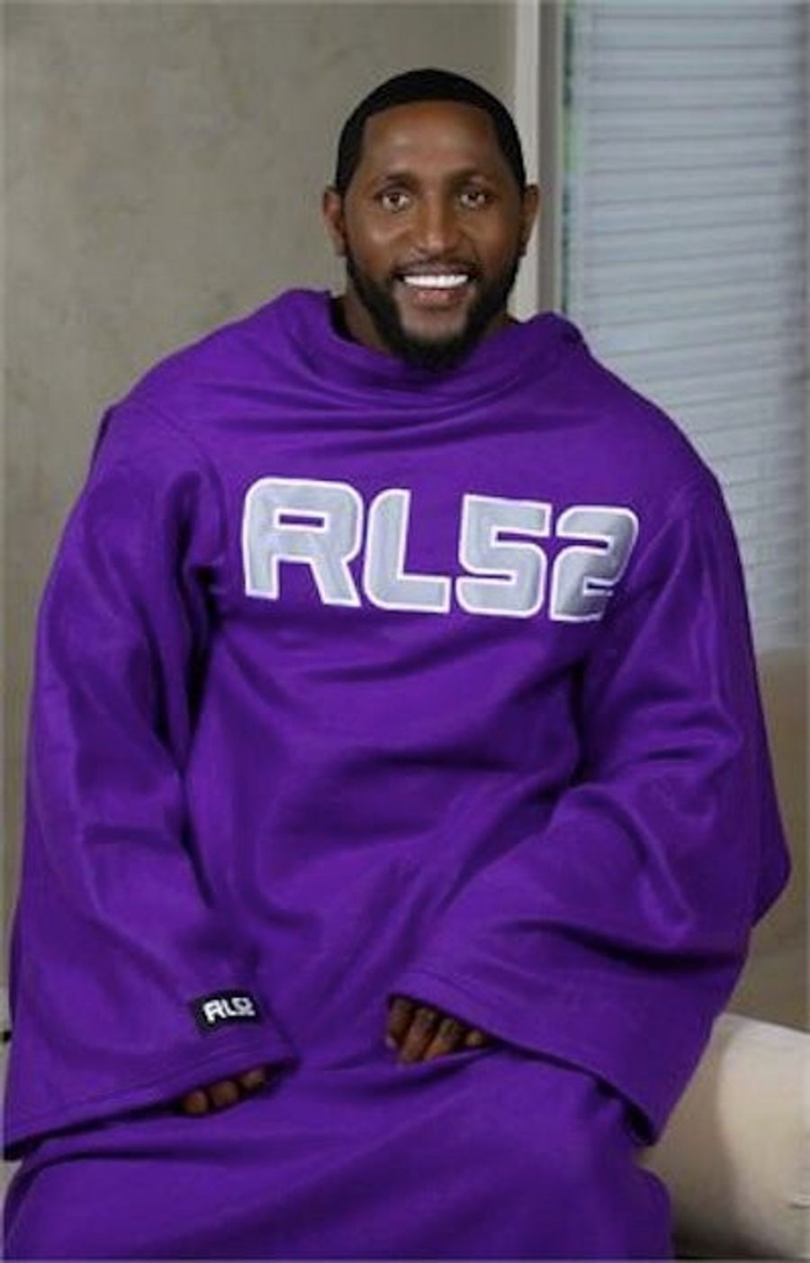 Ray Lewis Wants To Snuggie With You