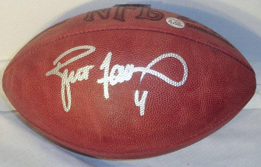 Brett Favre Immediately Starts Hawking Streak-Related Collectible Crap