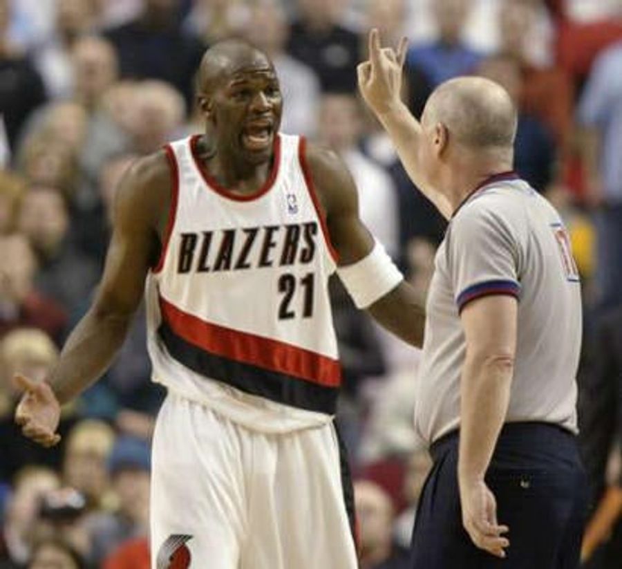An Update On The 2007 Study That Found That NBA Referees Are Kind Of Racist