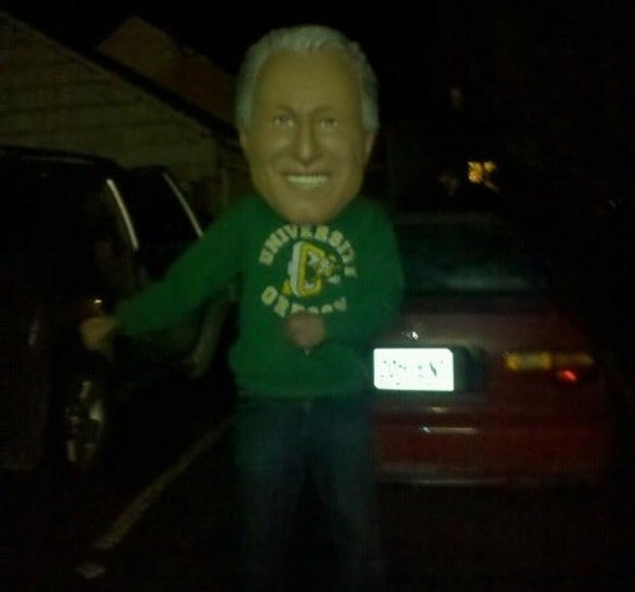 Who Stole The Giant Lee Corso Head?