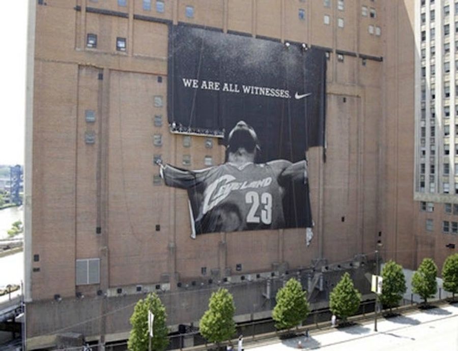 The Official Cavs Fan Guide To Taunting LeBron