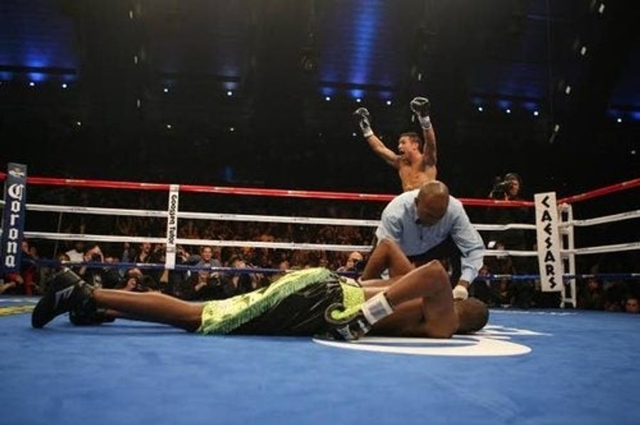 Here's Video Of The Knockout Of The Year Getting Delivered In Atlantic City Last Night