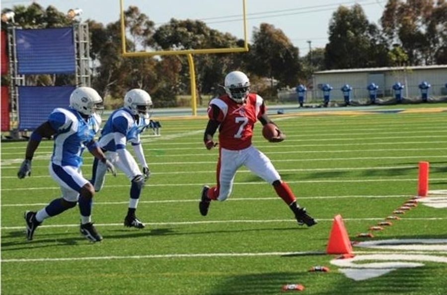 Remember, Michael Vick Was On <em>Pros Vs. Joes</em> Just Eight Months Ago
