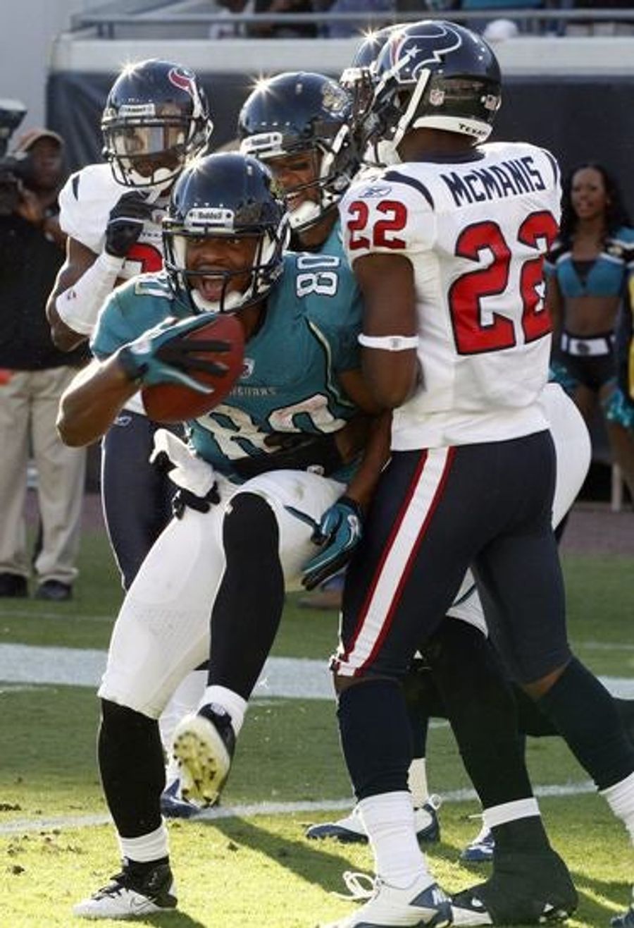 Mike Thomas Was The Only Man More Excited Than Gus Johnson