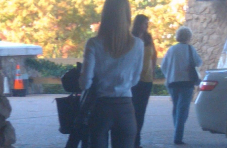 Ines Sainz And Her World Famous Gumper Rumpy Poop Carriage Caught In The Wild In Dallas