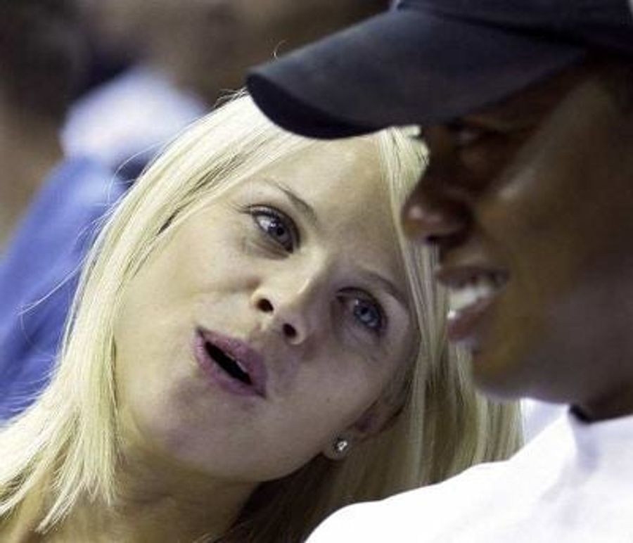 With $110 Million Settlement, Elin Nordegren Can Finally Replace That Busted Car Window
