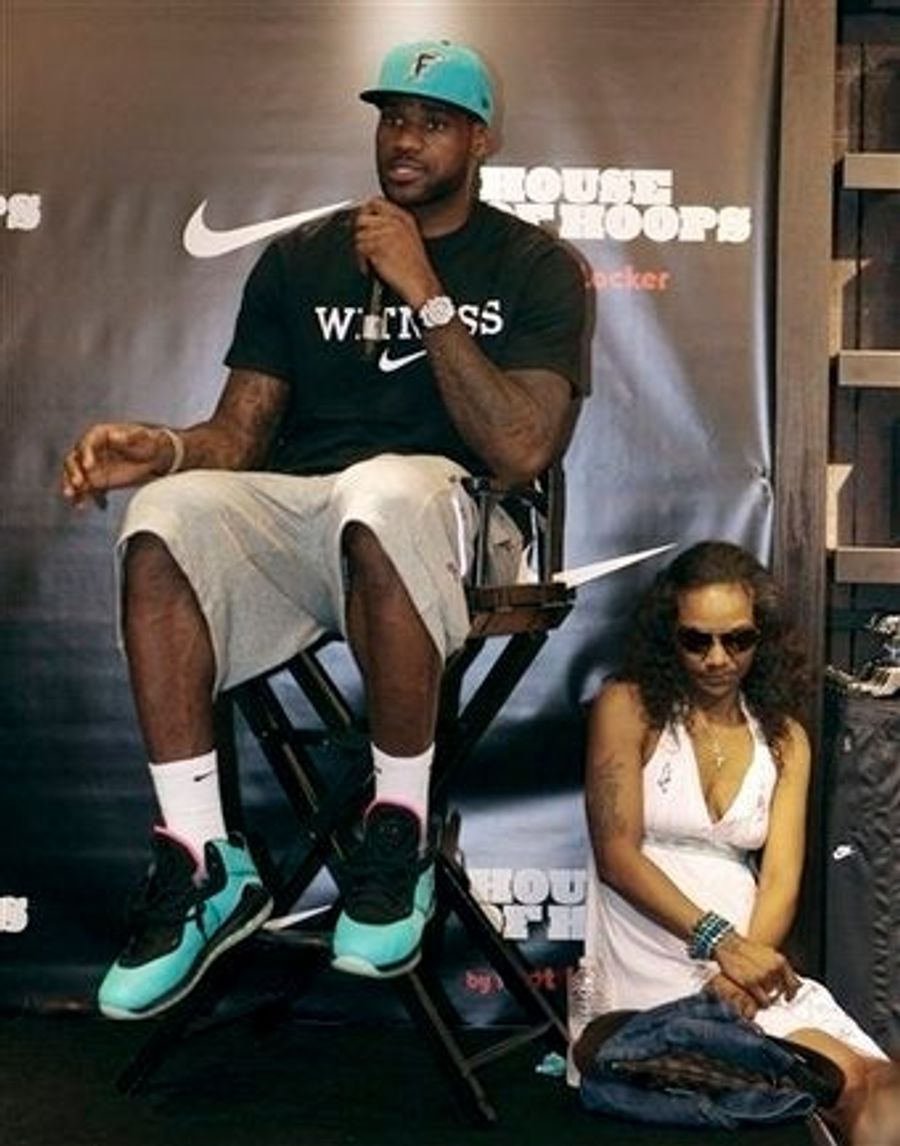 Here's A Rockwellian Picture Of Lebron At A Sneaker-Release Event