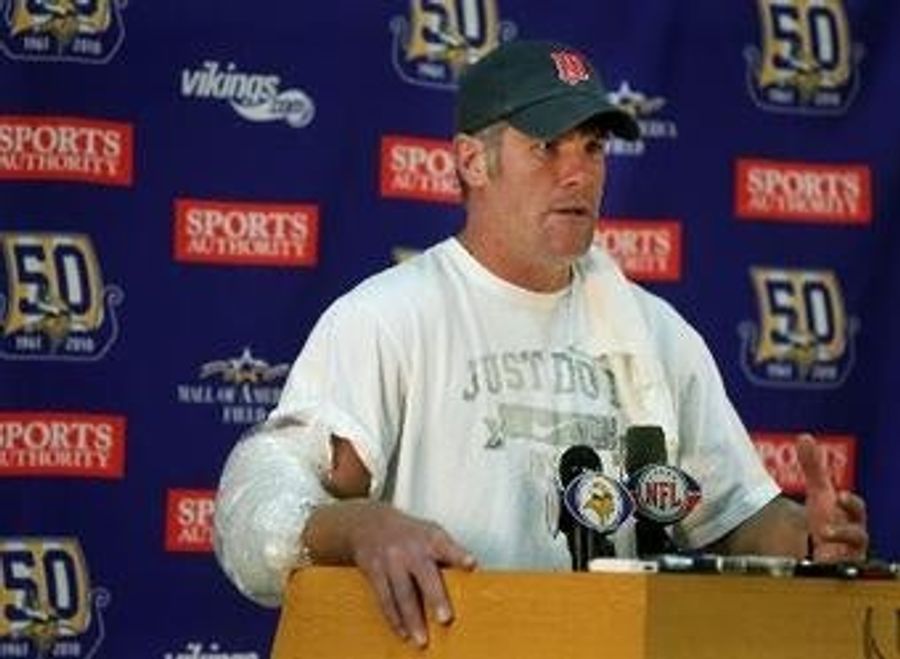 Lordie Lordie, Brett Favre Turns 41 Today