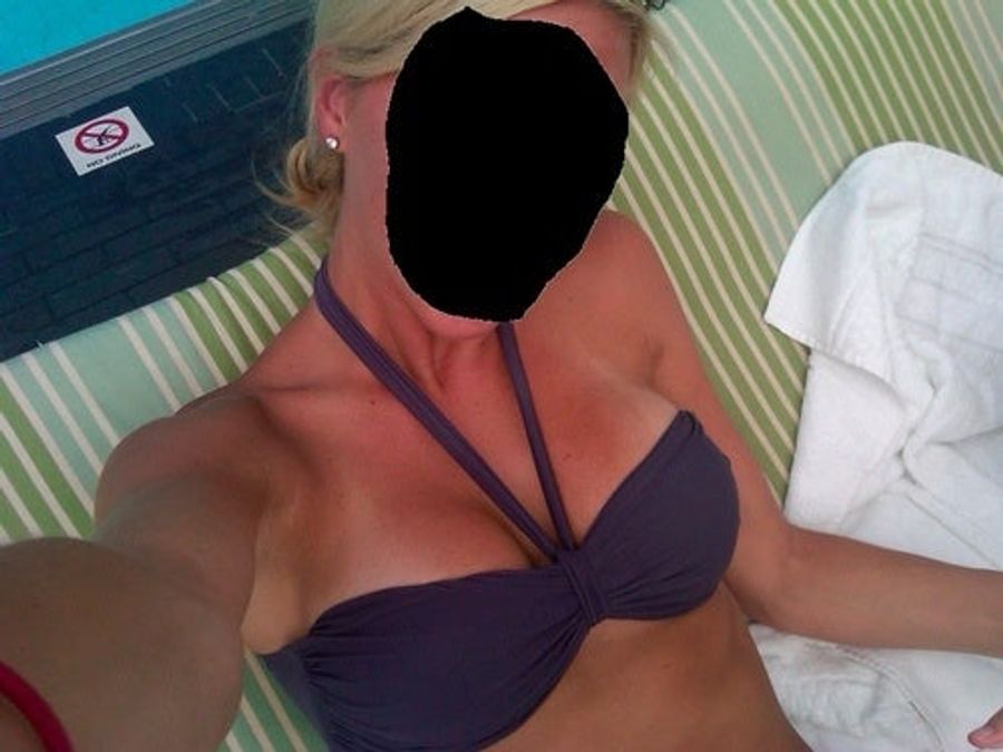 The One Where A Lady Sends Us Pictures Of Her Boobs In The Hope Of Getting A Job (NSFW)