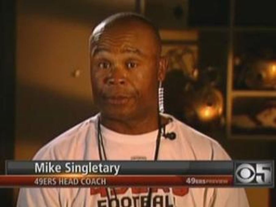 Mike Singletary Doesn't Much Like Talking