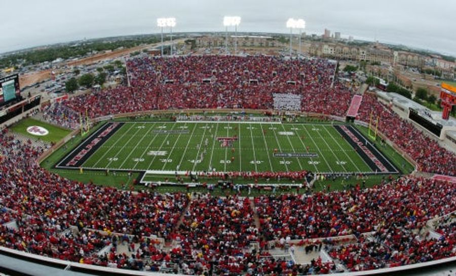 Texas Tech Fans Turn Into Giant Vaginas