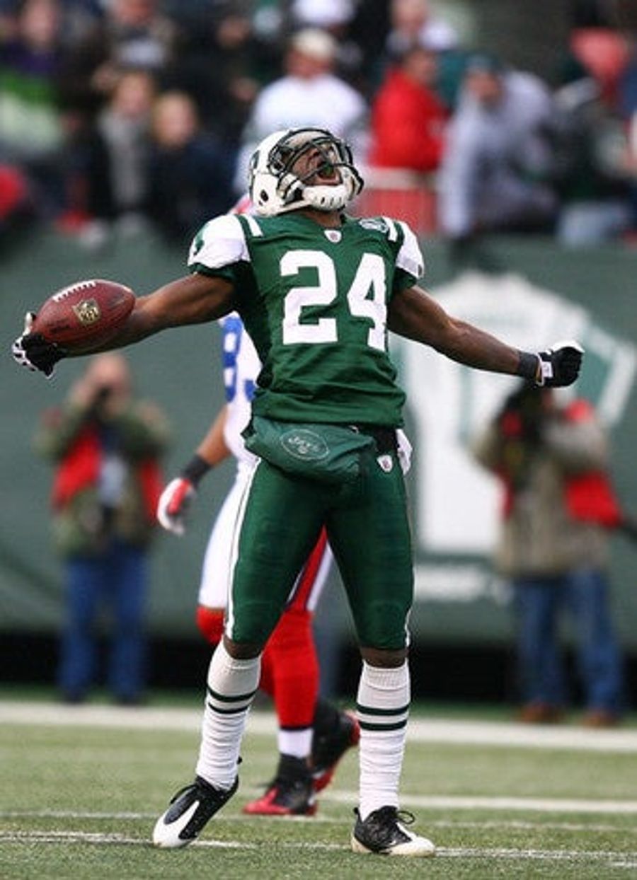 Darrelle Revis Was Fully Prepared To Be Unappreciated And Sulk At Home All Season