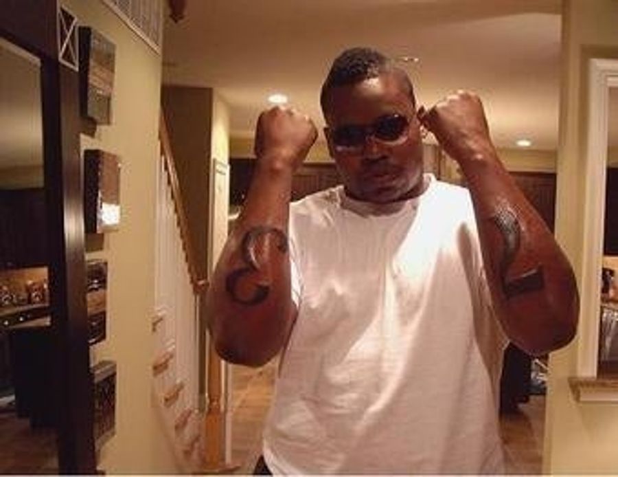 Introducing Shawn Andrews: NFL Lineman, Aspiring Rap Impresario, Depression Sufferer