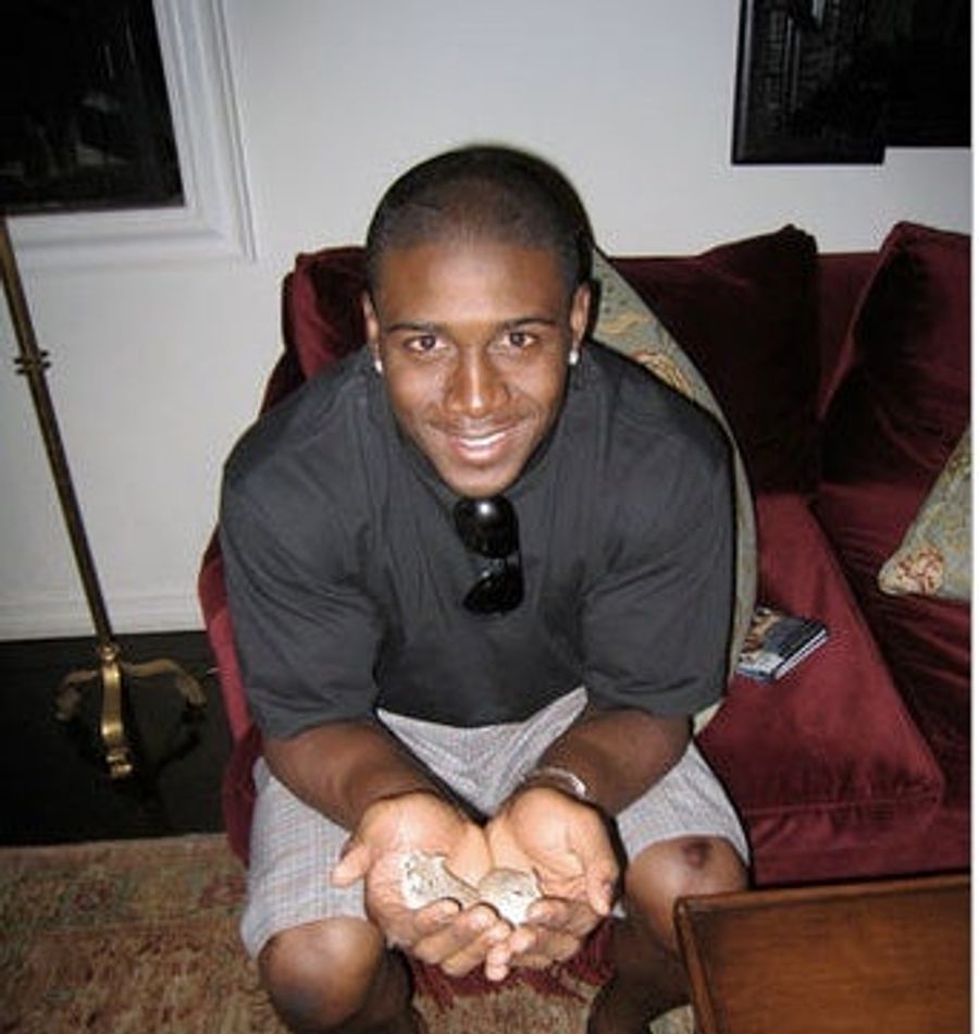 Reggie Bush Has Heisman Taken Away From Him Even Though He Didn't Kill His Wife And A Waiter