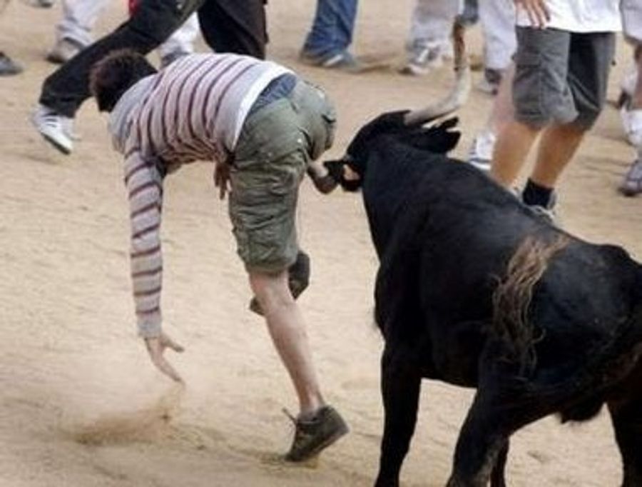 If a Bull Gores Someone in Pamplona When Everybody&#39;s Watching Soccer, Does the Wound Bleed?