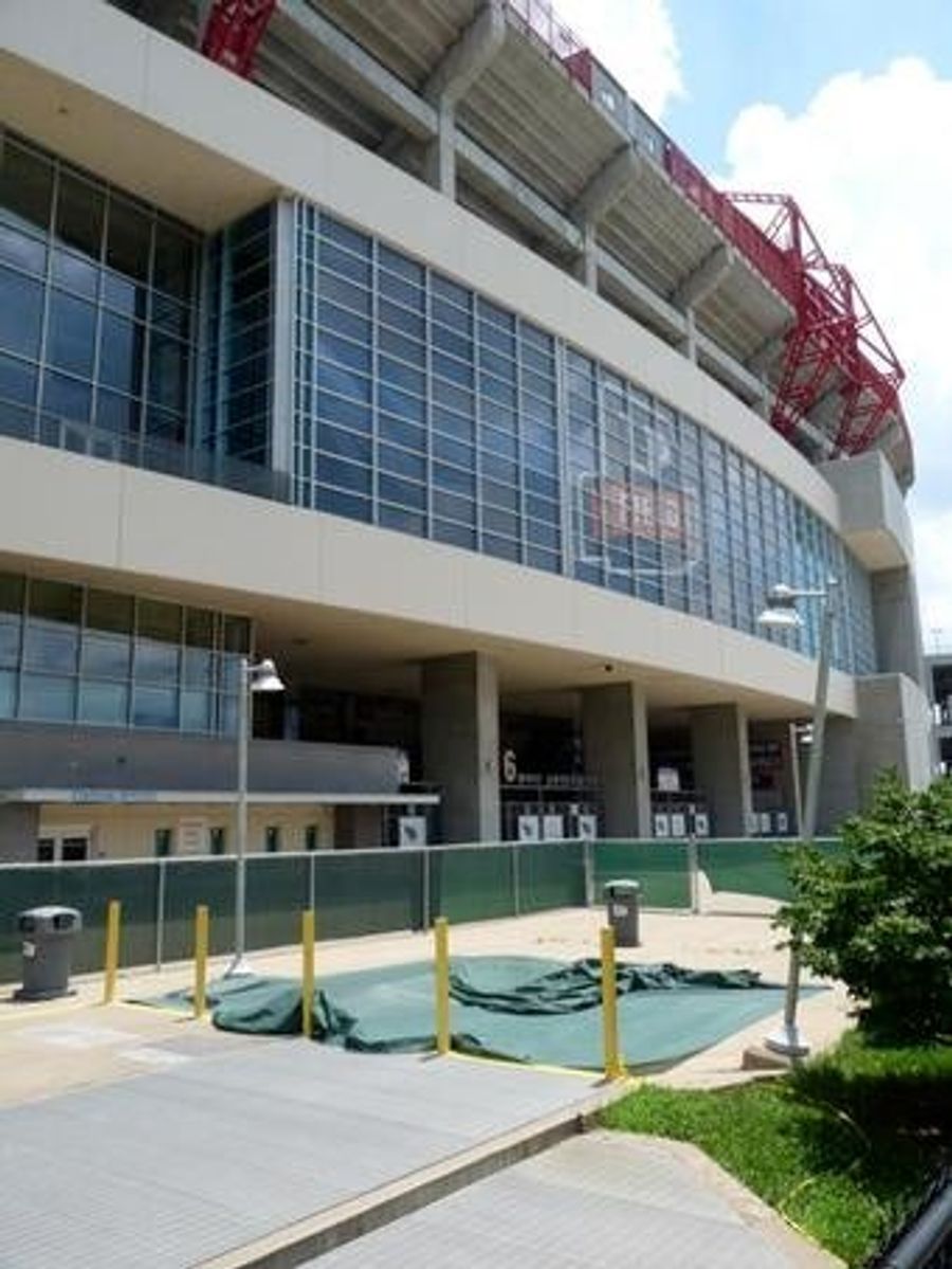 Metaphor Becomes Reality At Titans&#39; Stadium