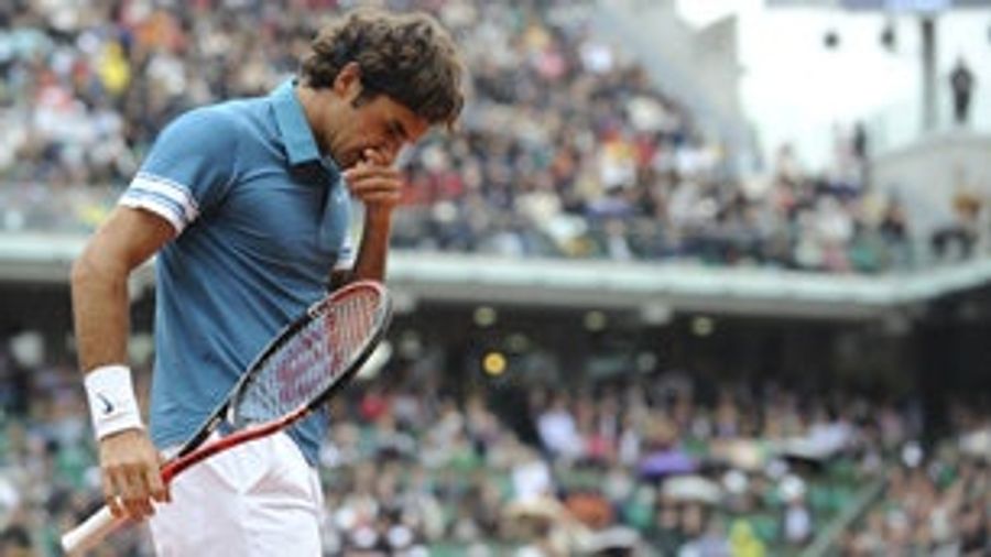 Federer Loses, Ending Possibly Unbreakable Streak