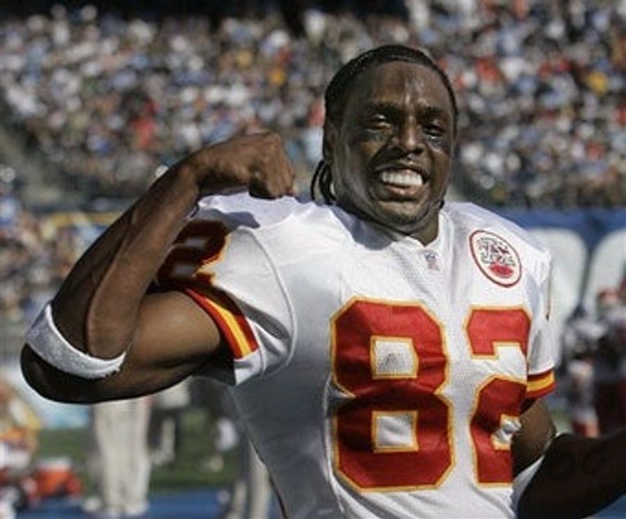 Chiefs&#39; WR Dwayne Bowe On The Mechanics Of Road Beef