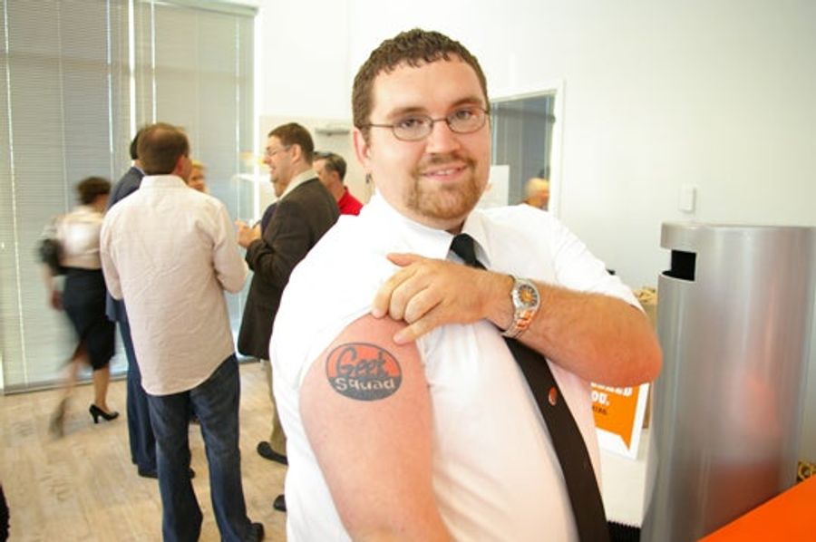 Is The Best Buy Geek Squad Stealing Your Donkey Porn?