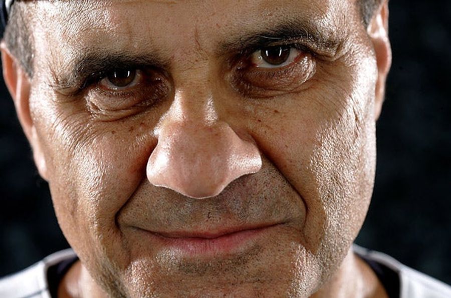 Joe Torre, Foiled By His Own Enormous Hog. Allegedly. GREAT MOMENTS IN DRUNKEN HOOKUP FAILURE