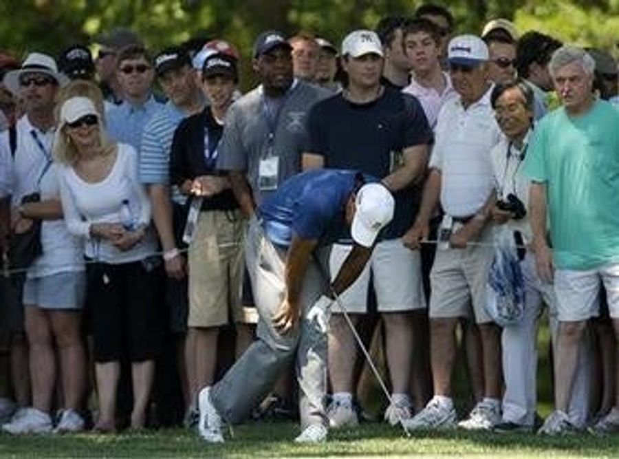 Last Night&#39;s Winner: Real Players Playing Golf