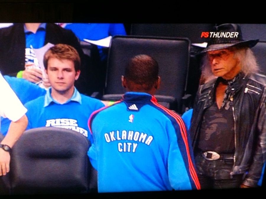 Lesbian Grim Reaper Also Impressed By Kevin Durant&#39;s Performance