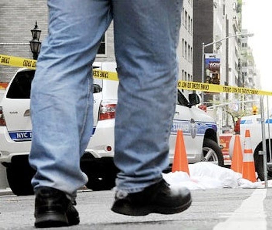LA Angels Witness NYC Suicide Jumper: &quot;Weaver Actually Saw Him Splat&quot;