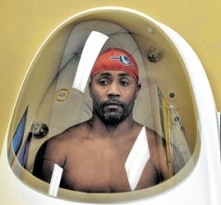 Mike Minter Has Moonage Daydream