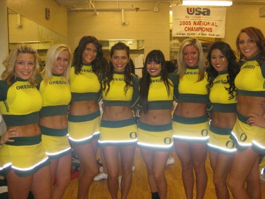 Ducks Cheerleader Full Of Liquid Cheer