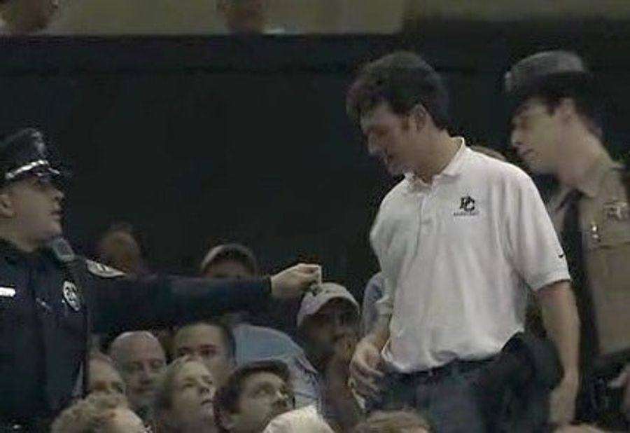 Don&#39;t Root Against North Carolina On Their Home Court Or You Will Be Ousted By Roy Williams