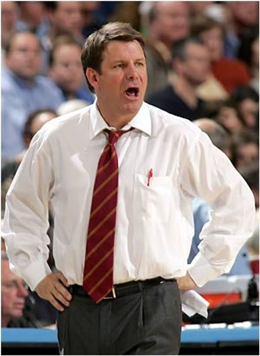 Brave Peacemaker Of Casino Cafeteria Chair-Throwing Lady Brawl Rewarded With NBA Assistant Job