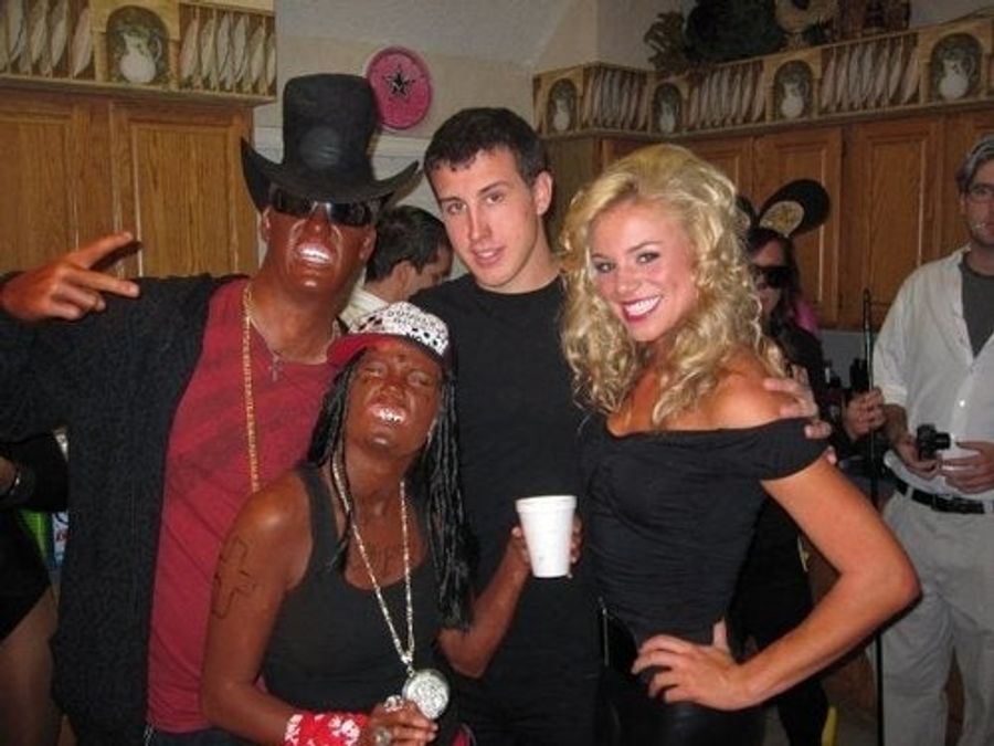 The Situation Where A Dallas Cowboys Cheerleader Appeared In Blackface For Halloween Will Probably Not End Well
