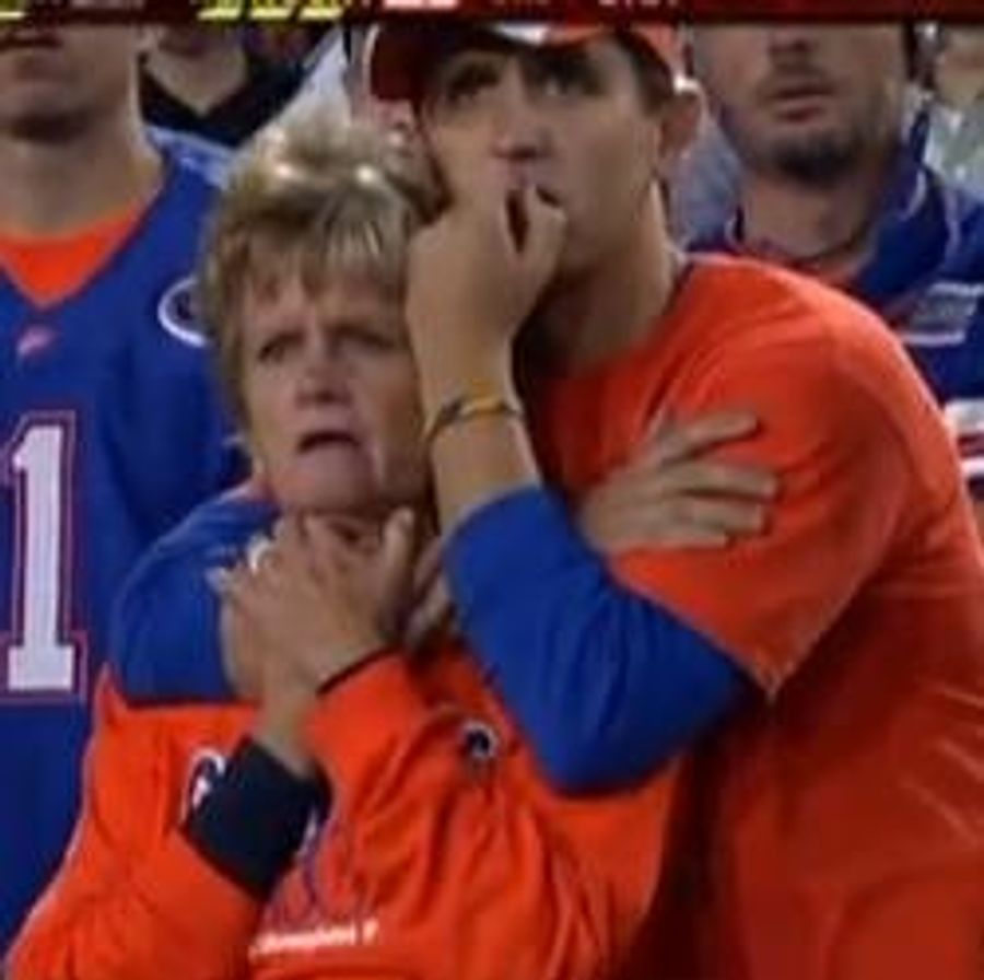 Deadspin Red Alert!