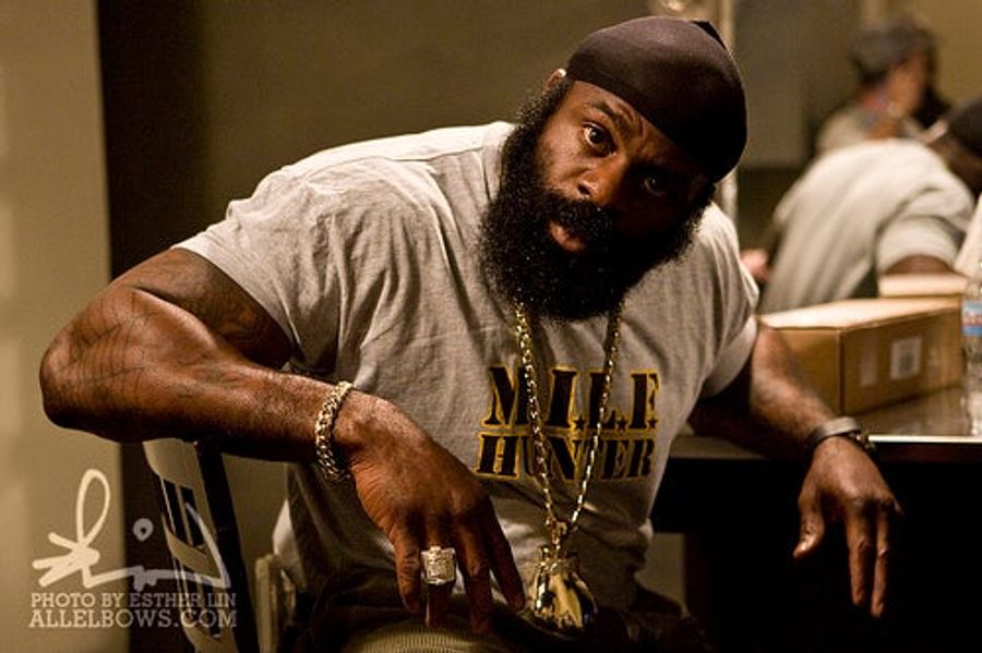 If You Were Worried Kimbo Slice Wouldn't Have Anyone To Beat Up, Relax