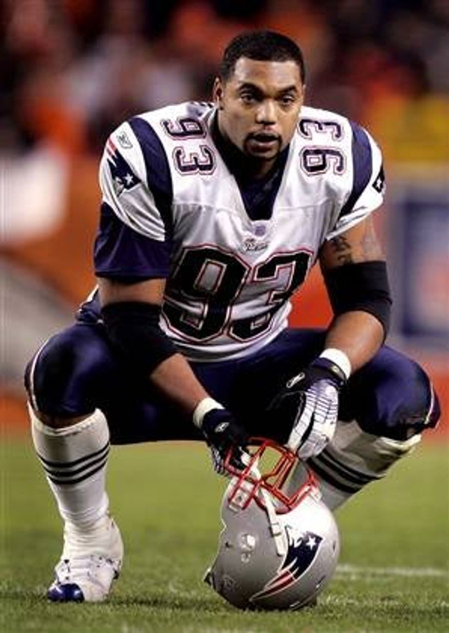 Raiders Make Richard Seymour An Offer He Can't Accept