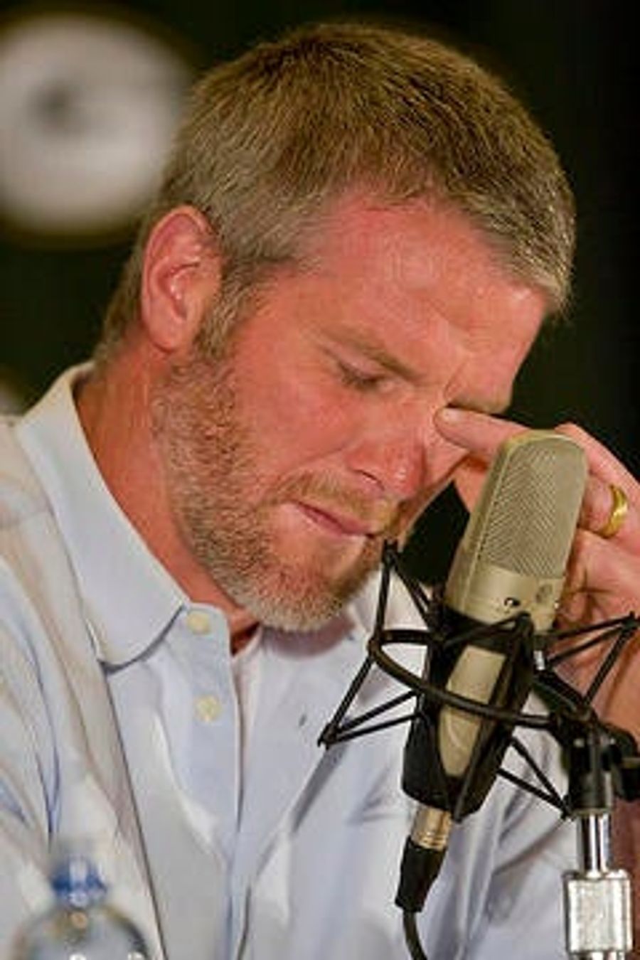 FAVRE! FAVRE! FAVRE! FAVRE! FAVRE!
