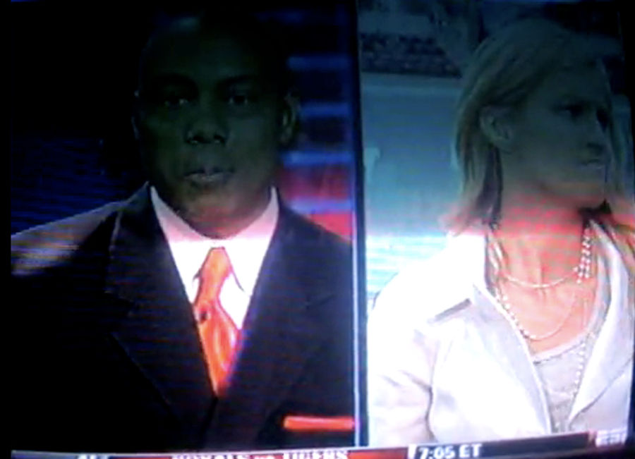 Here's Erin Andrews Getting Angry At Someone For Pulling On Her Cords (ALSO NOT A EUPHEMISM)