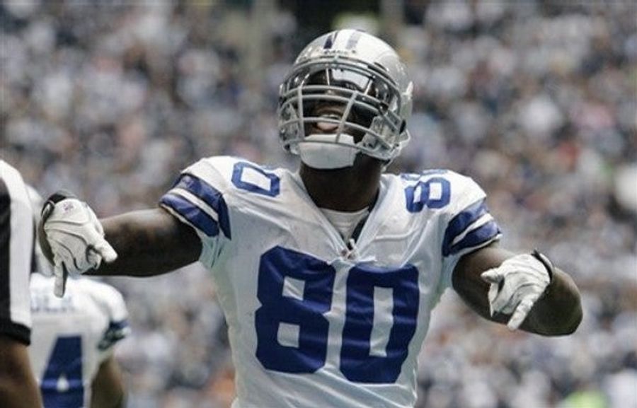 A Game Of “Healthy Fat Or Unhealthy Fat” With Martellus Bennett